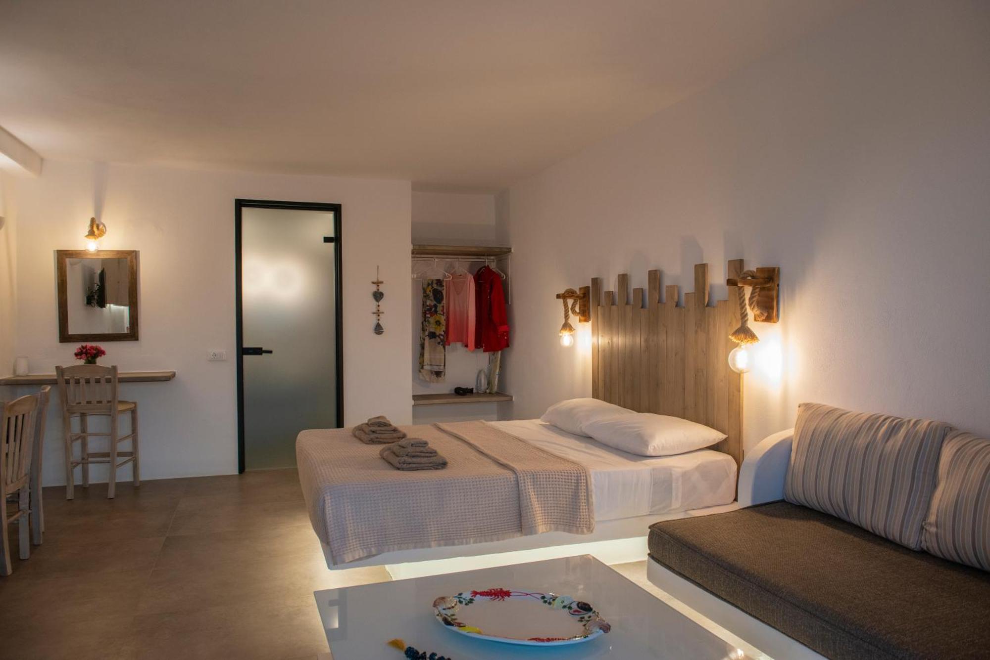Myrsini'S Luxury Suites Merchia Mykonos Town Exterior foto