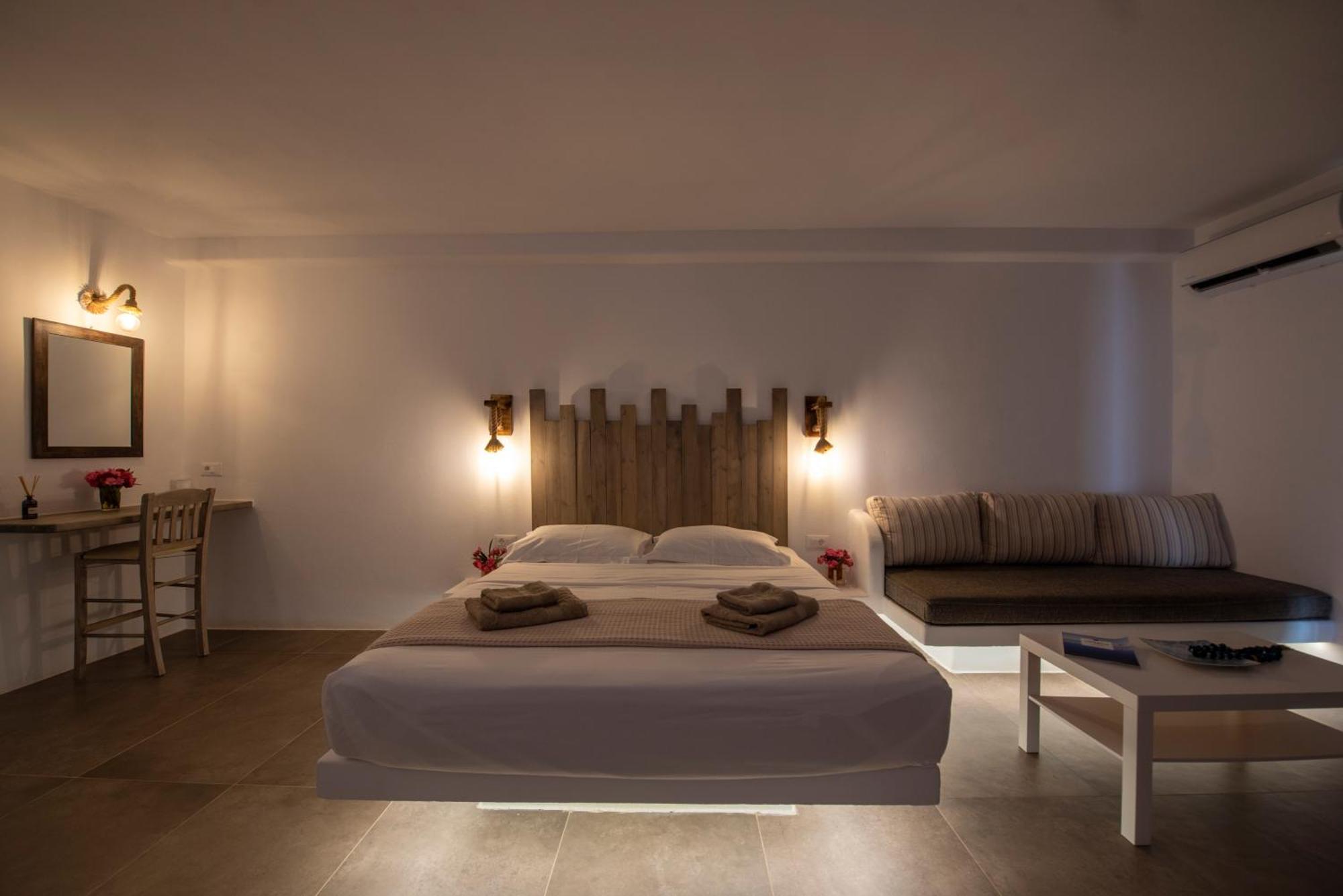 Myrsini'S Luxury Suites Merchia Mykonos Town Exterior foto
